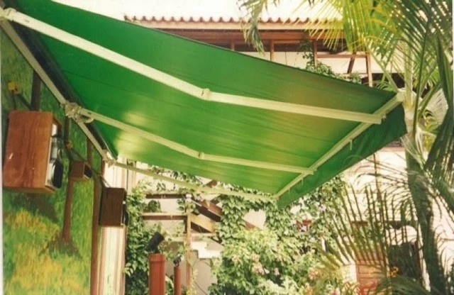 toldo articulado de lona